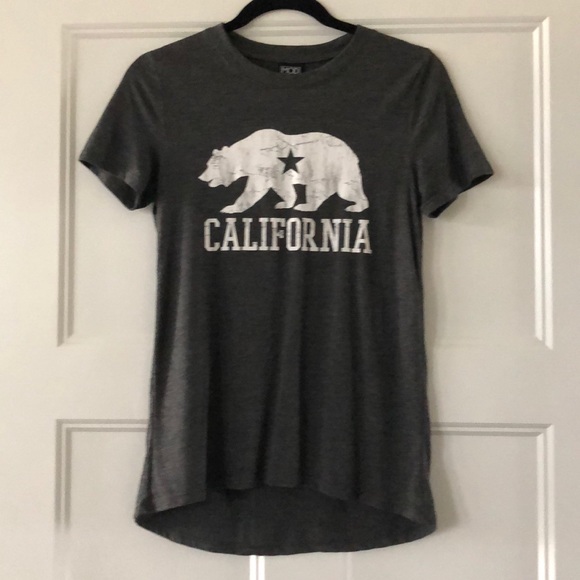 💜Graphic tee - Picture 2 of 2